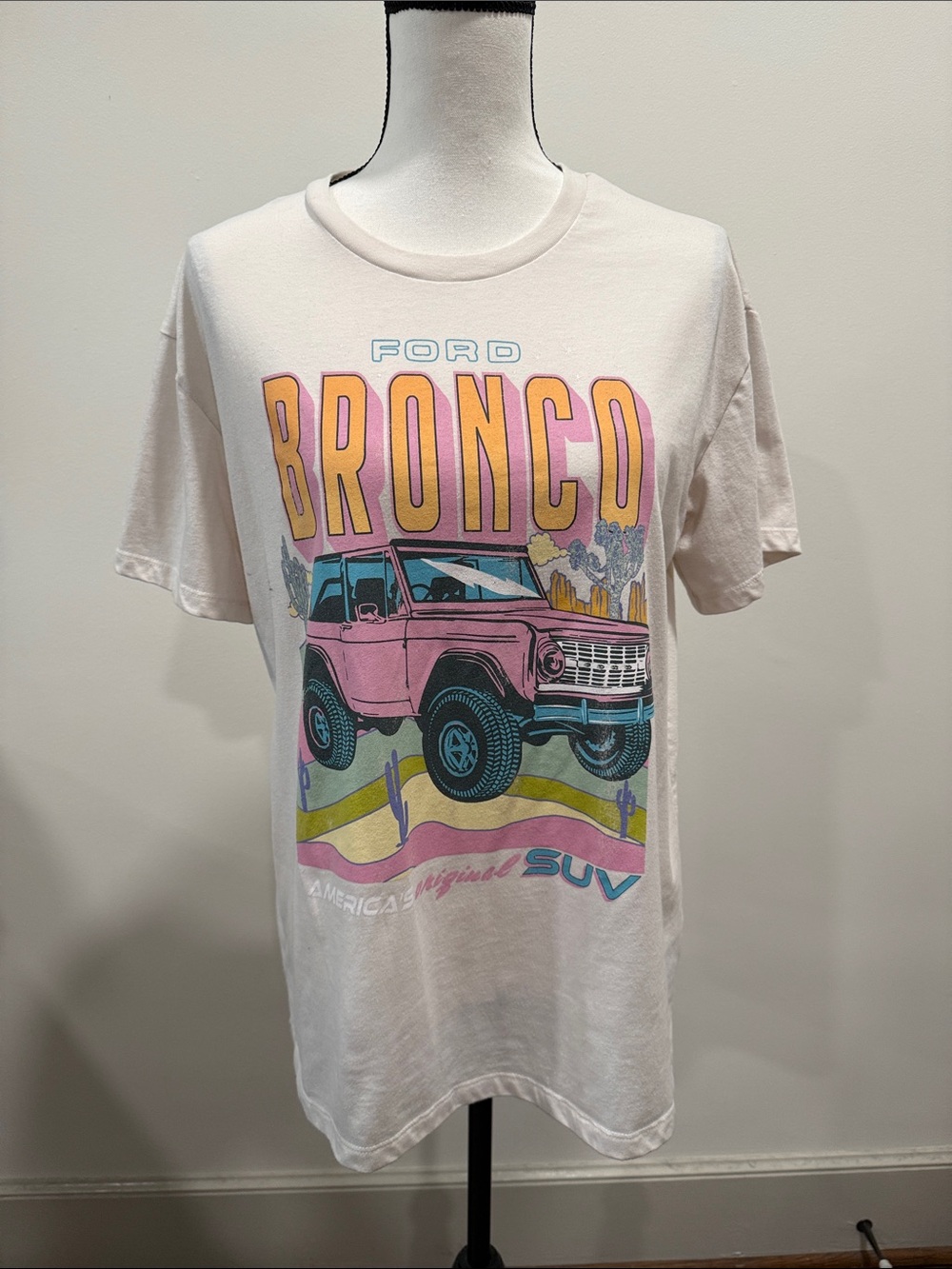 Ford Bronco Graphic Off-white Tee with Pink Bronco Size XL